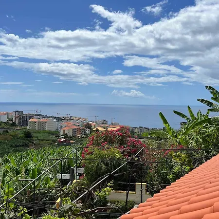 Chinchilla's House Madeira Style * Funchal (Madeira)